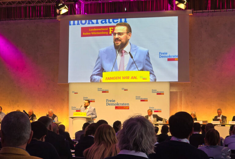 Martin Gassner-Herz (FDP) am Rednerpult