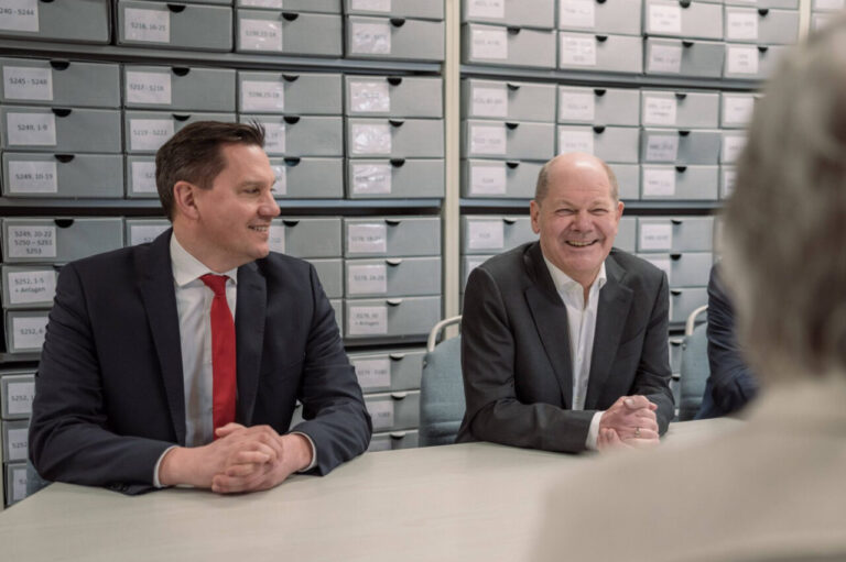 Johannes Fechner und Olaf Scholz, beide SPD