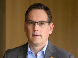 Prof. Dr. Erik Schweickert